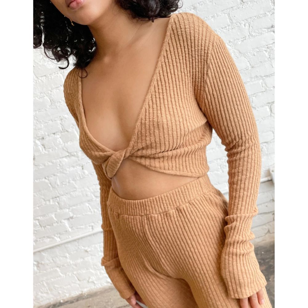 Lisa Says Gah Crop Top XL Caro Twist Front Rib Knit Tan Brown Long Sleeve